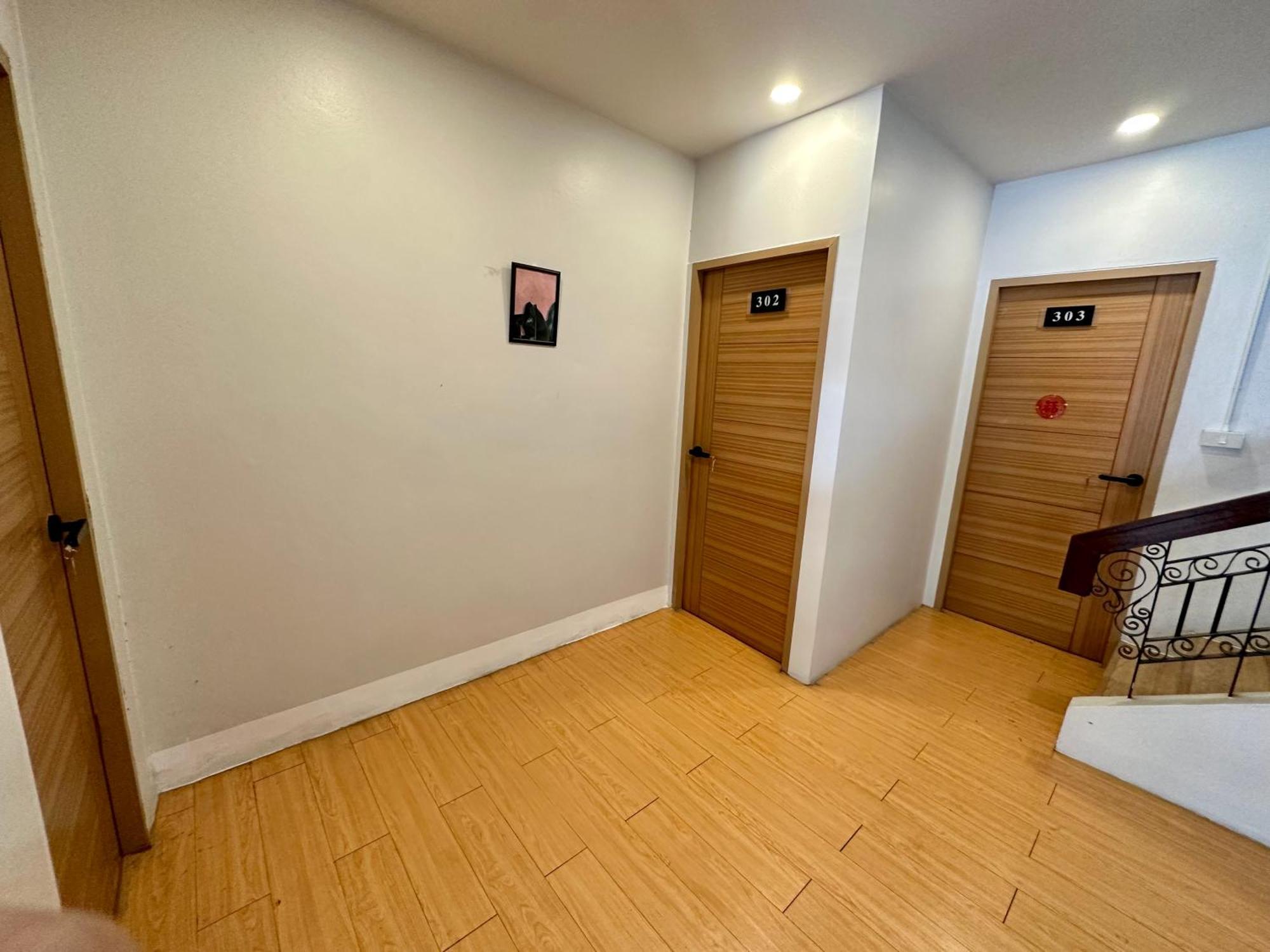 The Cute Silom Hostel Бангкок Екстер'єр фото